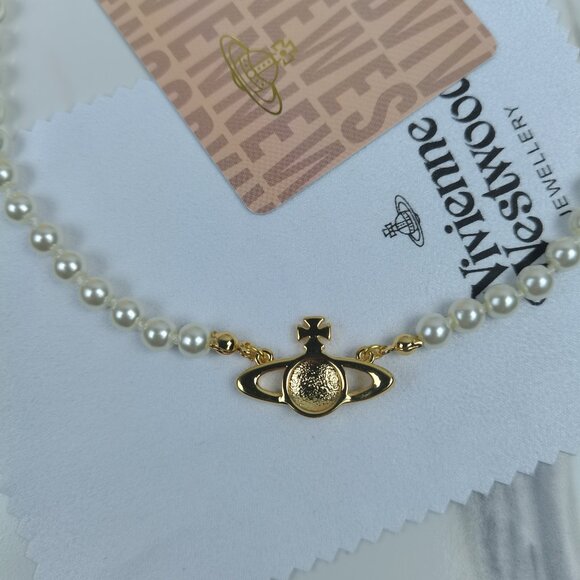 Vivienne Westwood The Gold-tone Mini Bas Relief Pearl Choker - Picture 4 of 8